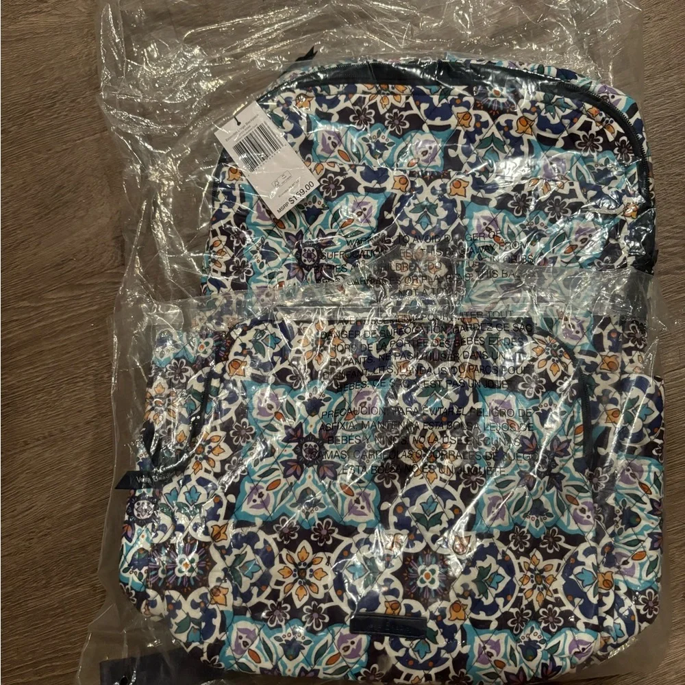 Vera Bradley Essential large back pack new Lisbon medallion cool new
